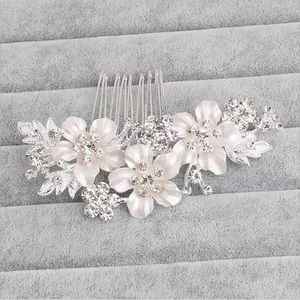 White flower bling Haircomb new spring Chrystal